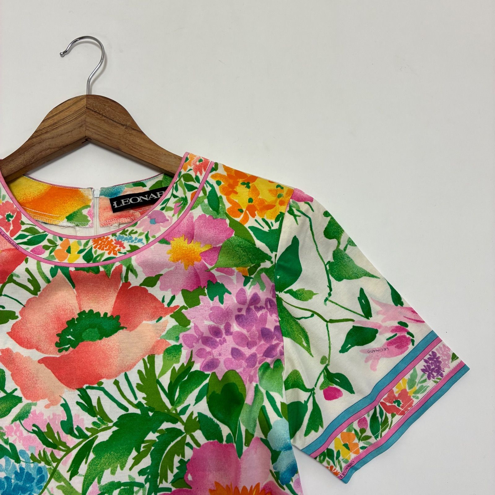 LEONARD レオナール☆半袖Tシャツ プルオーバー M 花柄ホワイト