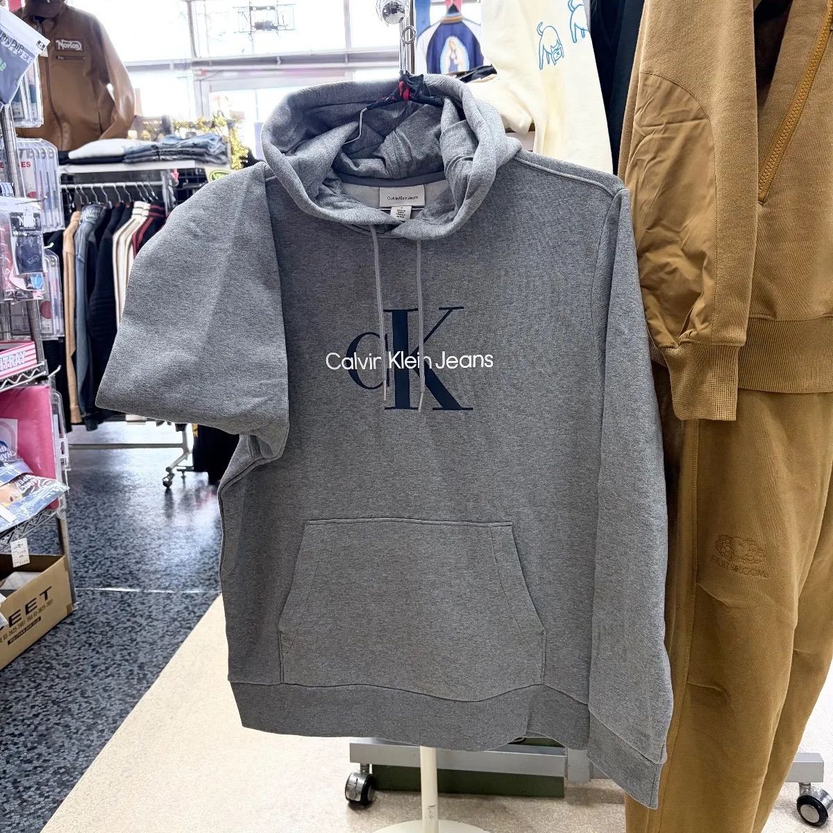 1点のみ calvinklein カルバンクライン⚫︎長袖 裏起毛 ロゴ トレーナー グレー M