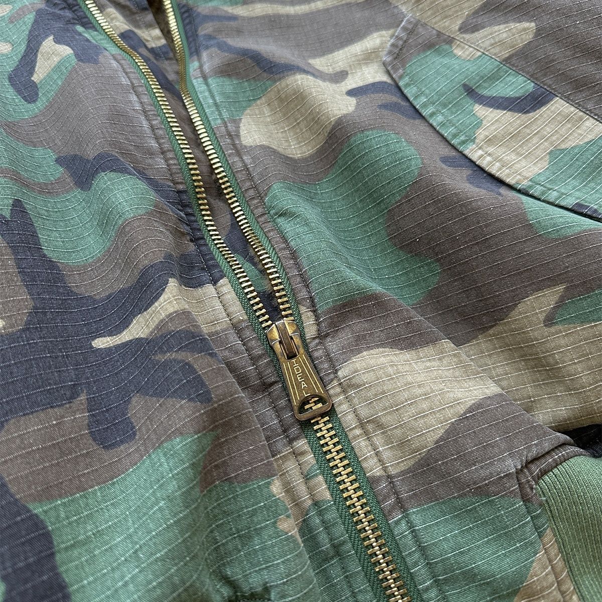 品質保証】新品 迷彩 短丈 リバーシブル パーカー ファー ジャケット