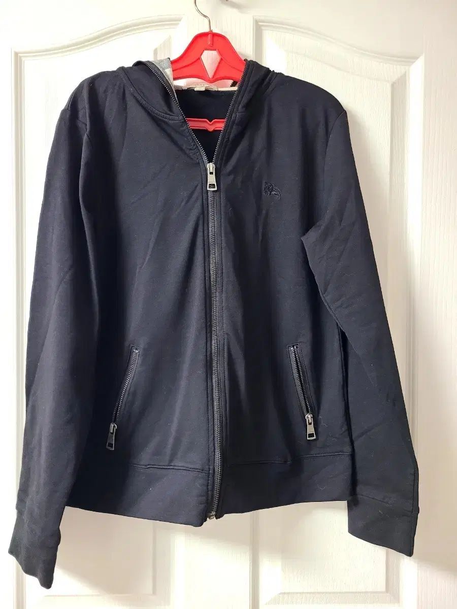 バーバリー ブラック フード ジップアップ ジャケット