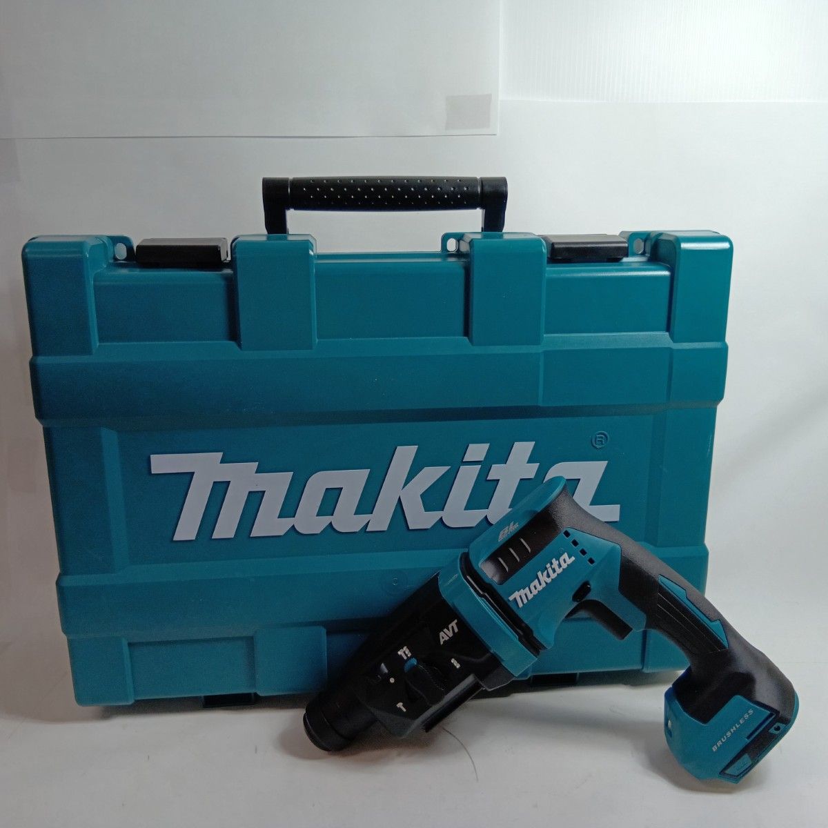 MAKITA マキタ ハンマドリル HR 182 D 程度B ケース付 コードレス式 18 v