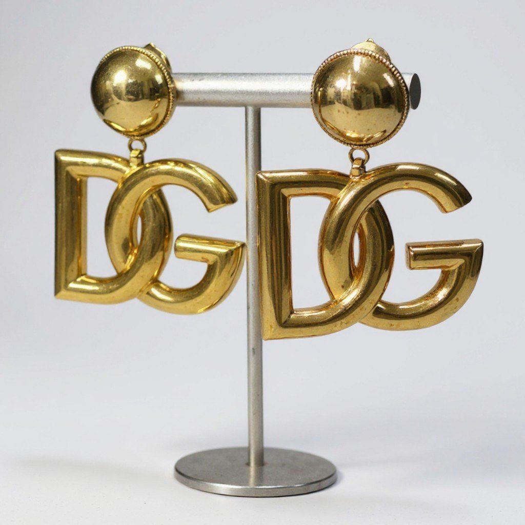 a 6 DOLCE GABBANA ドルチェアンドガッパーナ イヤリング DGロゴ ドロップデザイン ロゴチャーム ゴールド レディースk 02 i