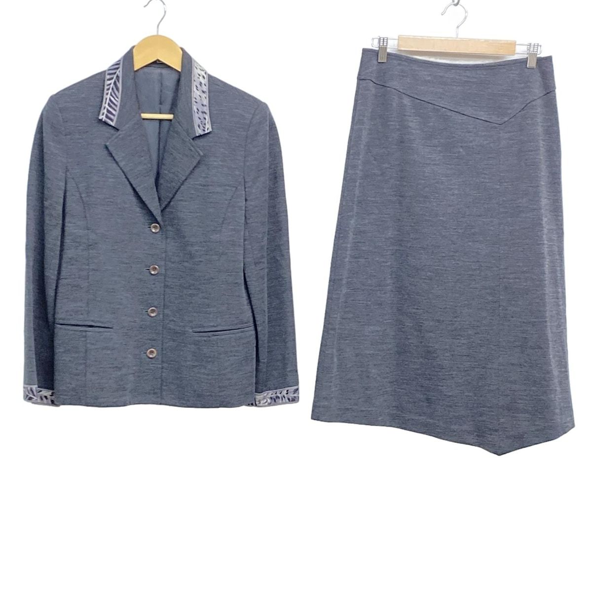 swallowレオナール　LEONALD スカートスーツ LEONARD(レオナール) スカートスーツ レディース - ダークグレー