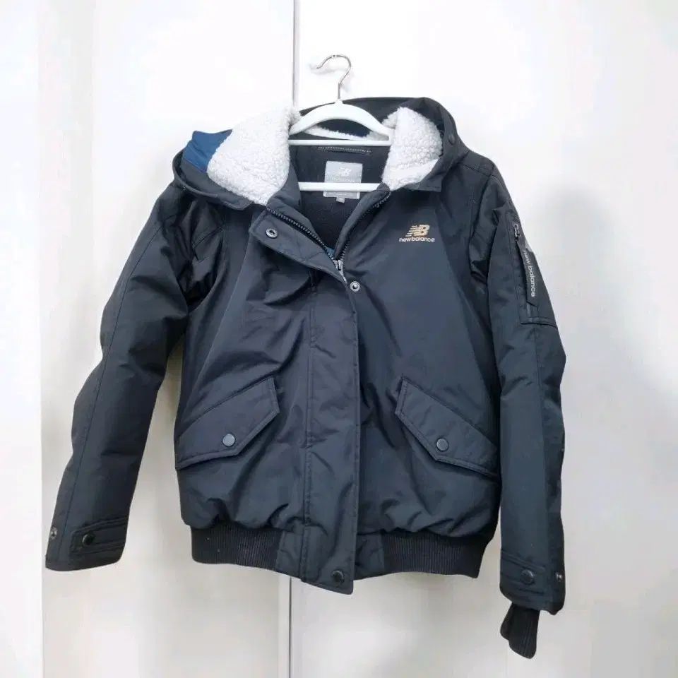 ニュー ンス フード ブラック ショートダウン アウター XS