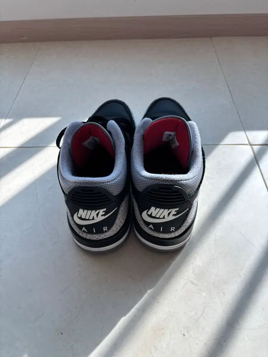 NIKE エア ジョーダン3 ブラック セメント 2024 (285) - メルカリ