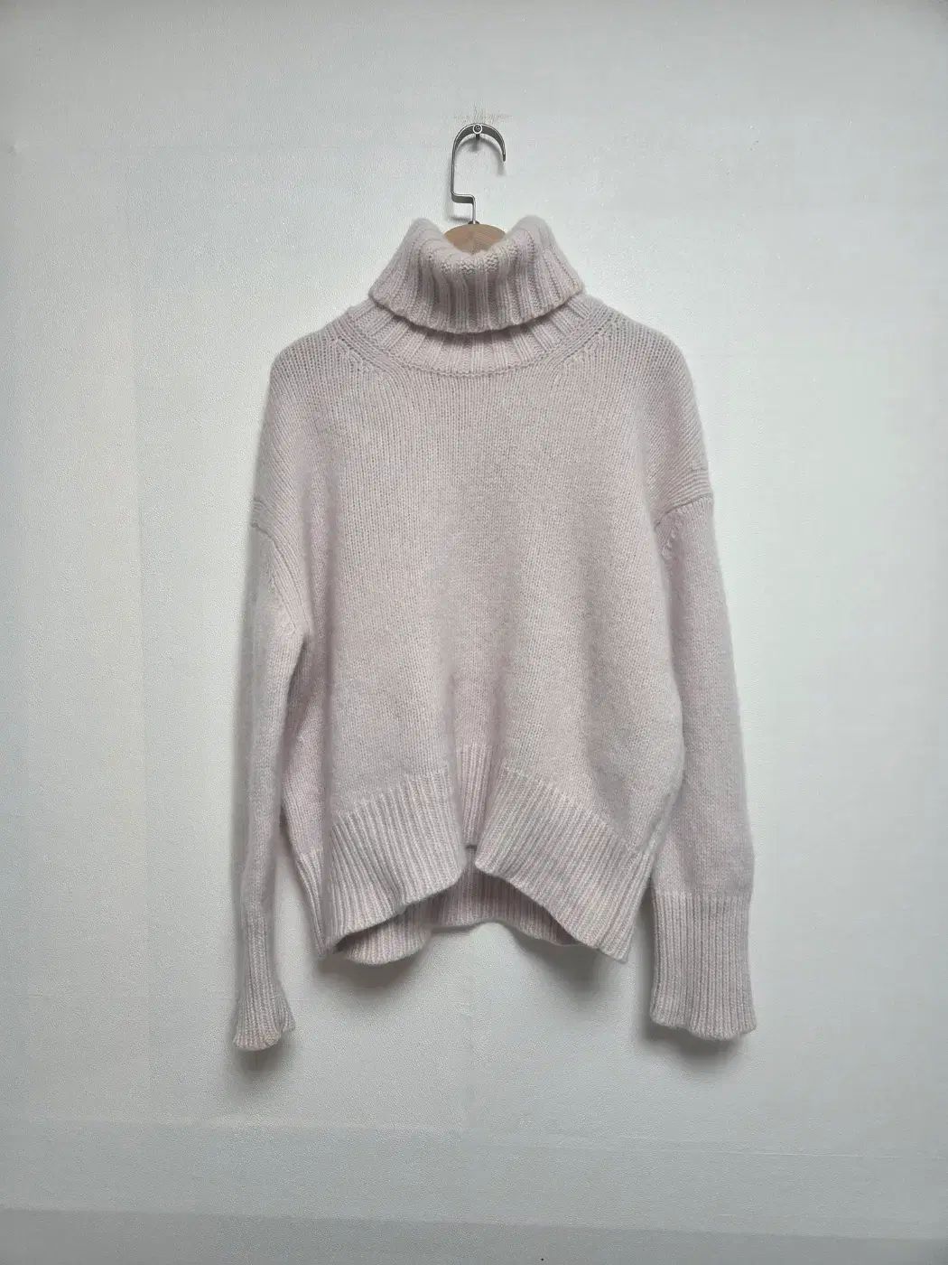 ギャラリービ タートルネック ウール セーター アイボリー S