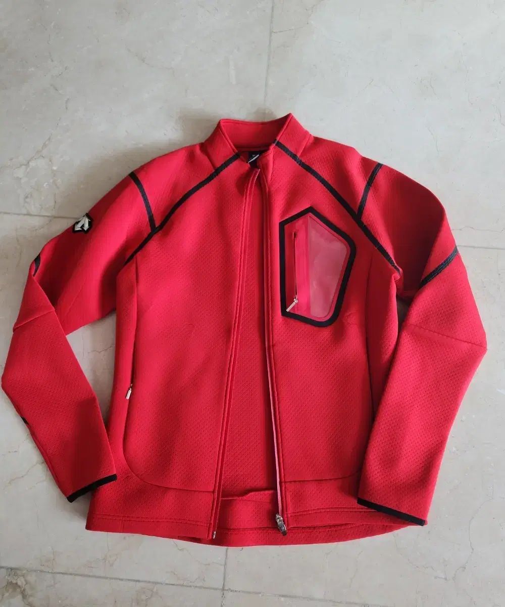 デサント ジップアップ サイズ 105