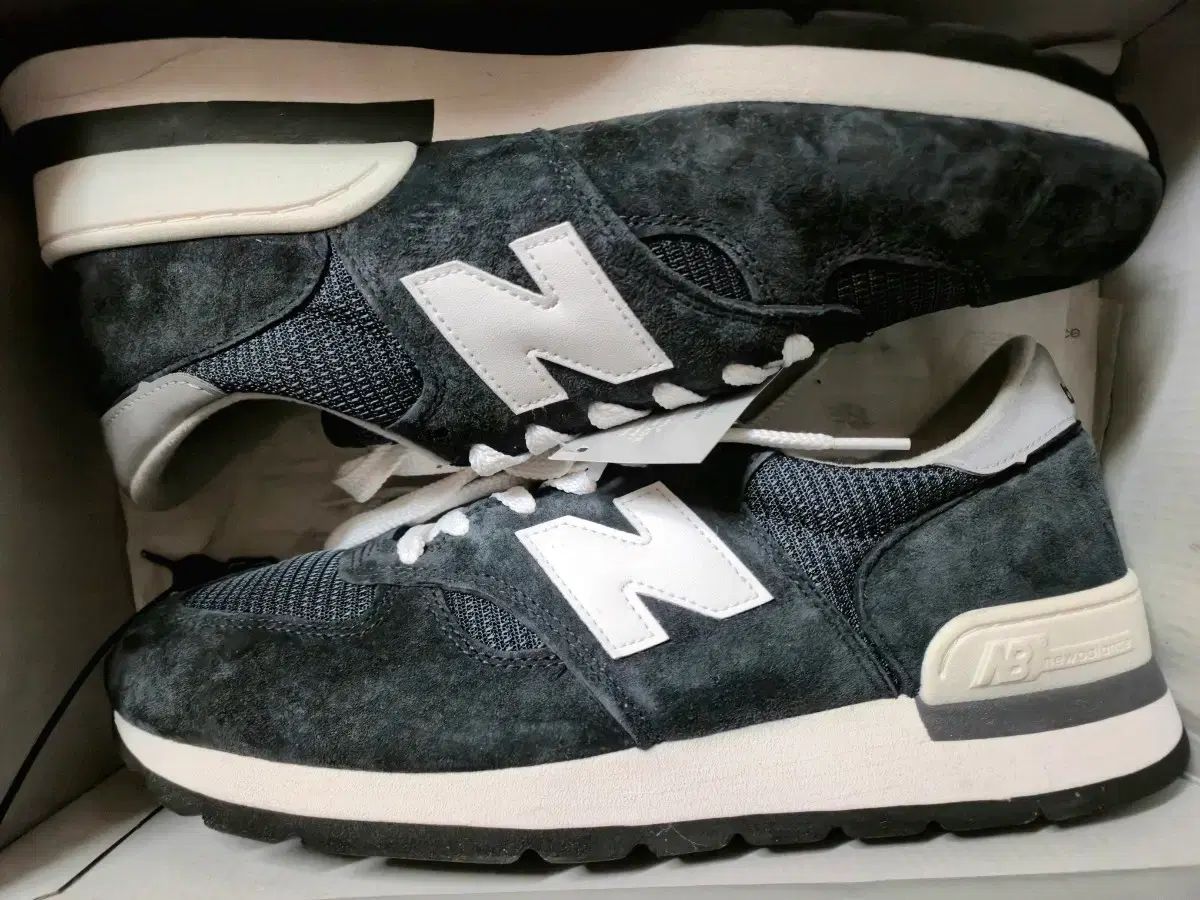 ニュー ンス 990 v 1 ネイビー 285