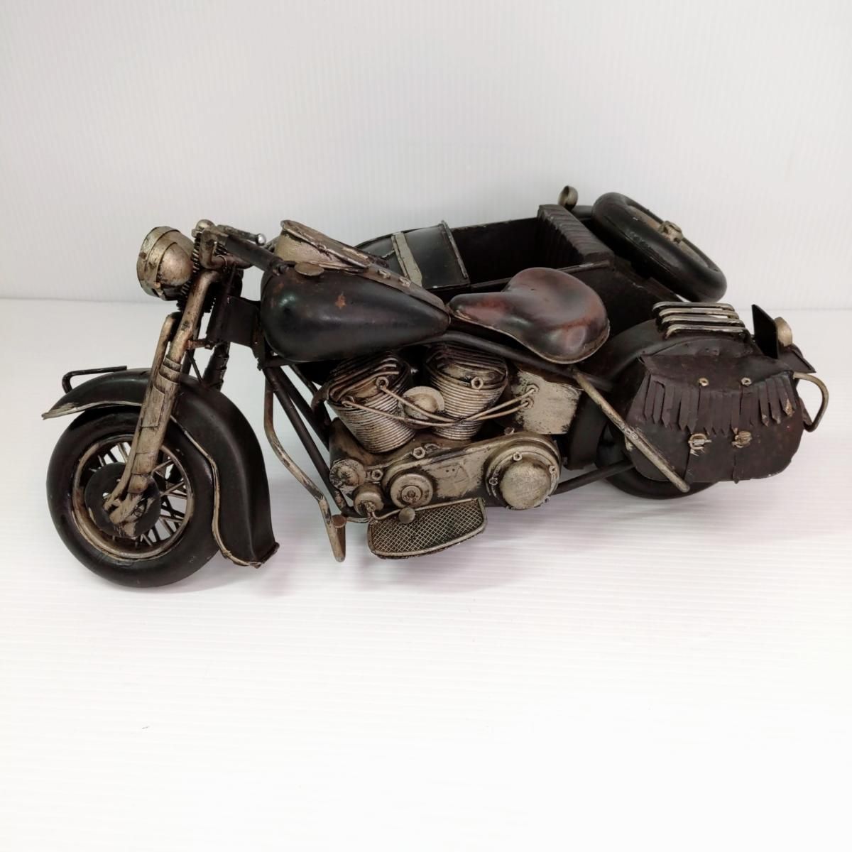 ブリキ インテリア