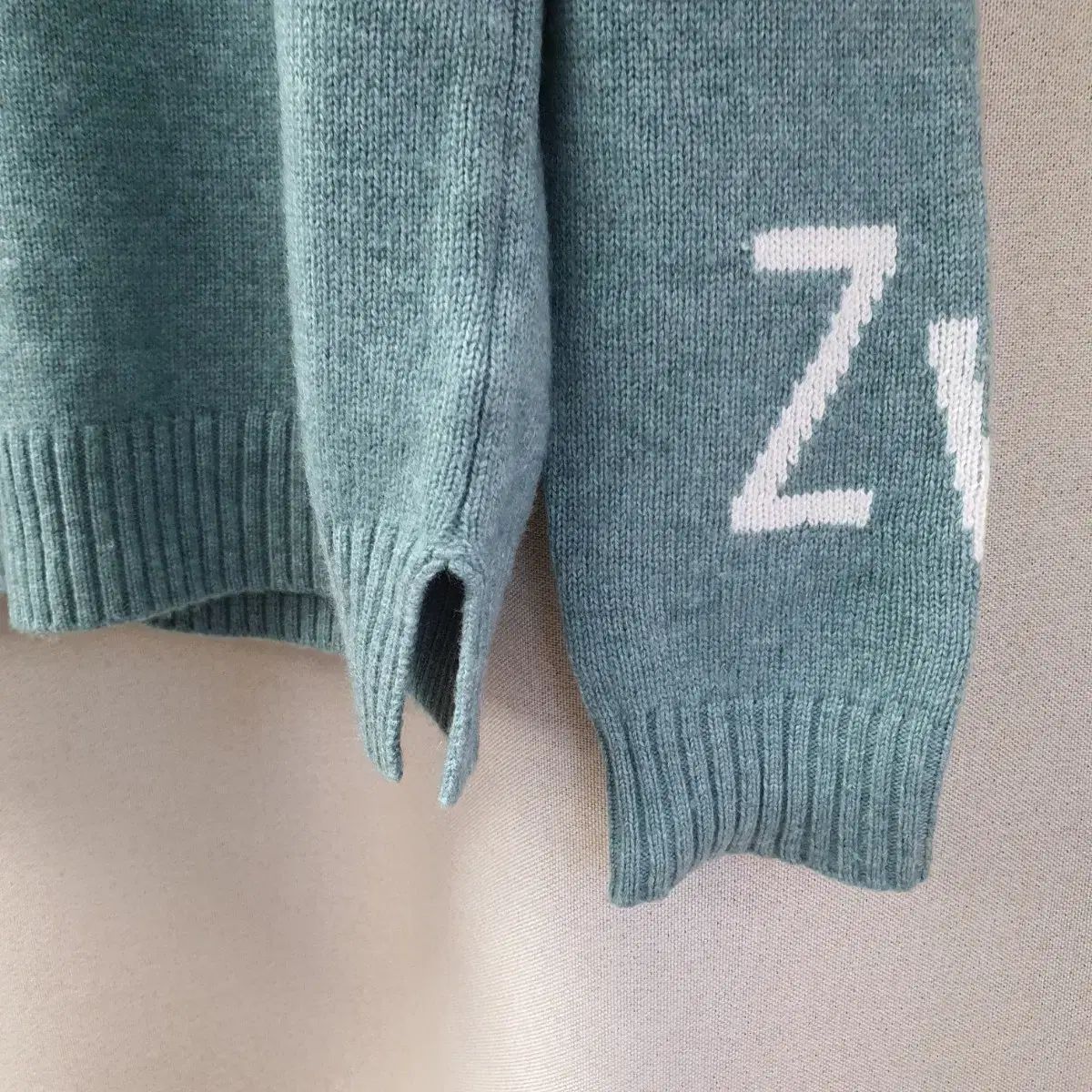 ZADIG&VOLTAIRE ザディグ・エ・ヴォルテール カシミア Vネック ニット