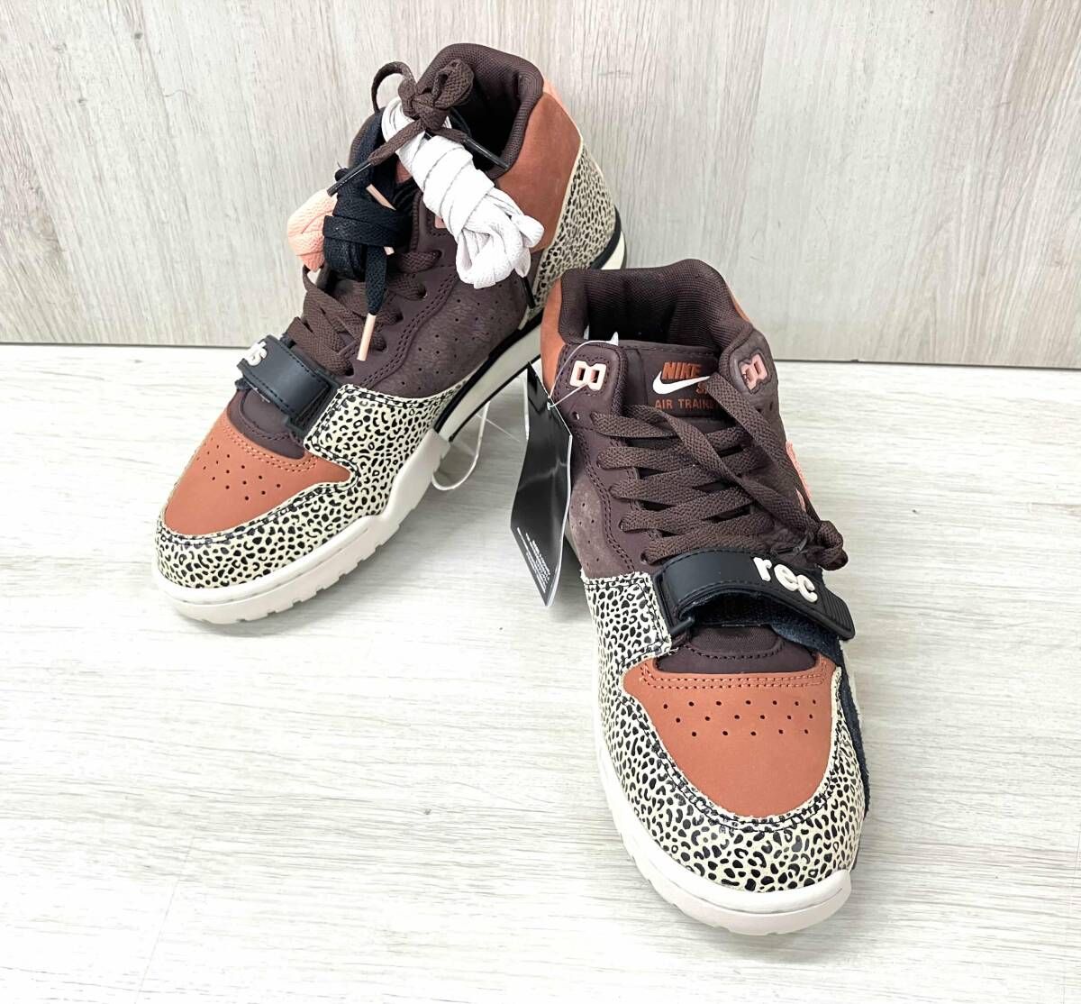 NIKEXArts Rec ナイキ アーツレック スニーカー IF 0501 20 0 SB Air Trainer 1 アニマル柄 ピンク ブラウン 26 5 cm