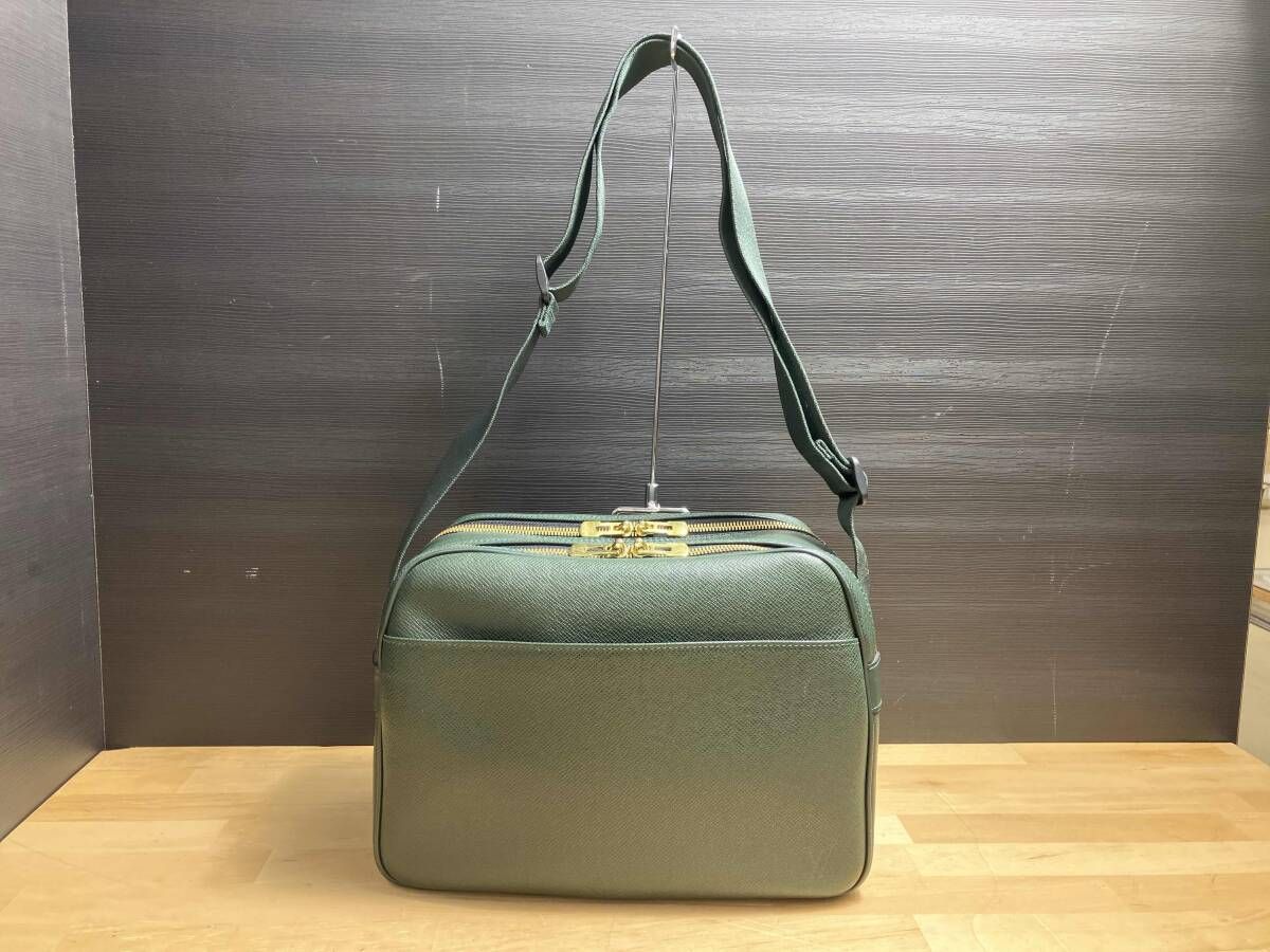 LOUIS VUITTON ルイヴィトン タイガリポーター M 30154 ショルダーバッグ エピセア グリーン