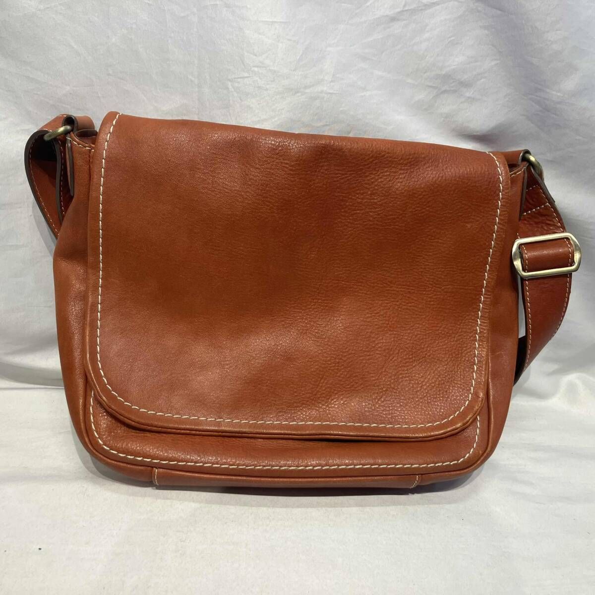 土屋鞄 レザートーンオイルヌメショルダーバッグ ブラウン