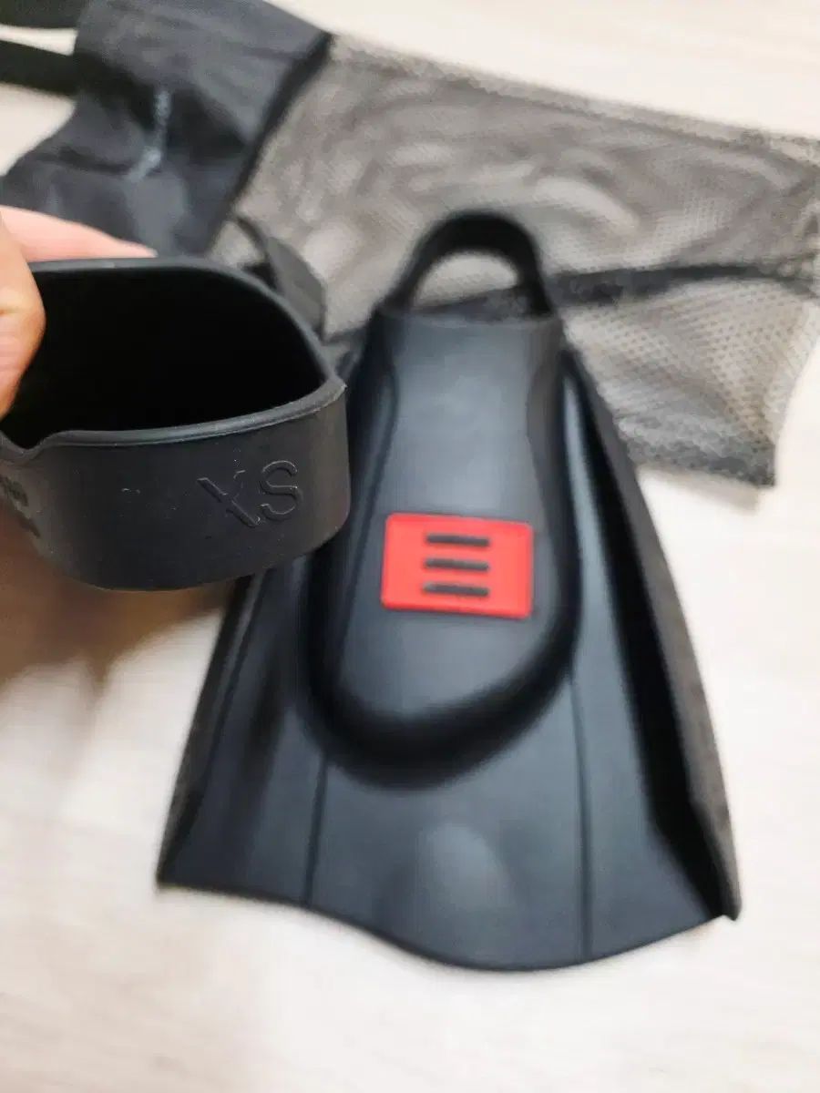 エリートマックス ショートスイムフィン XS