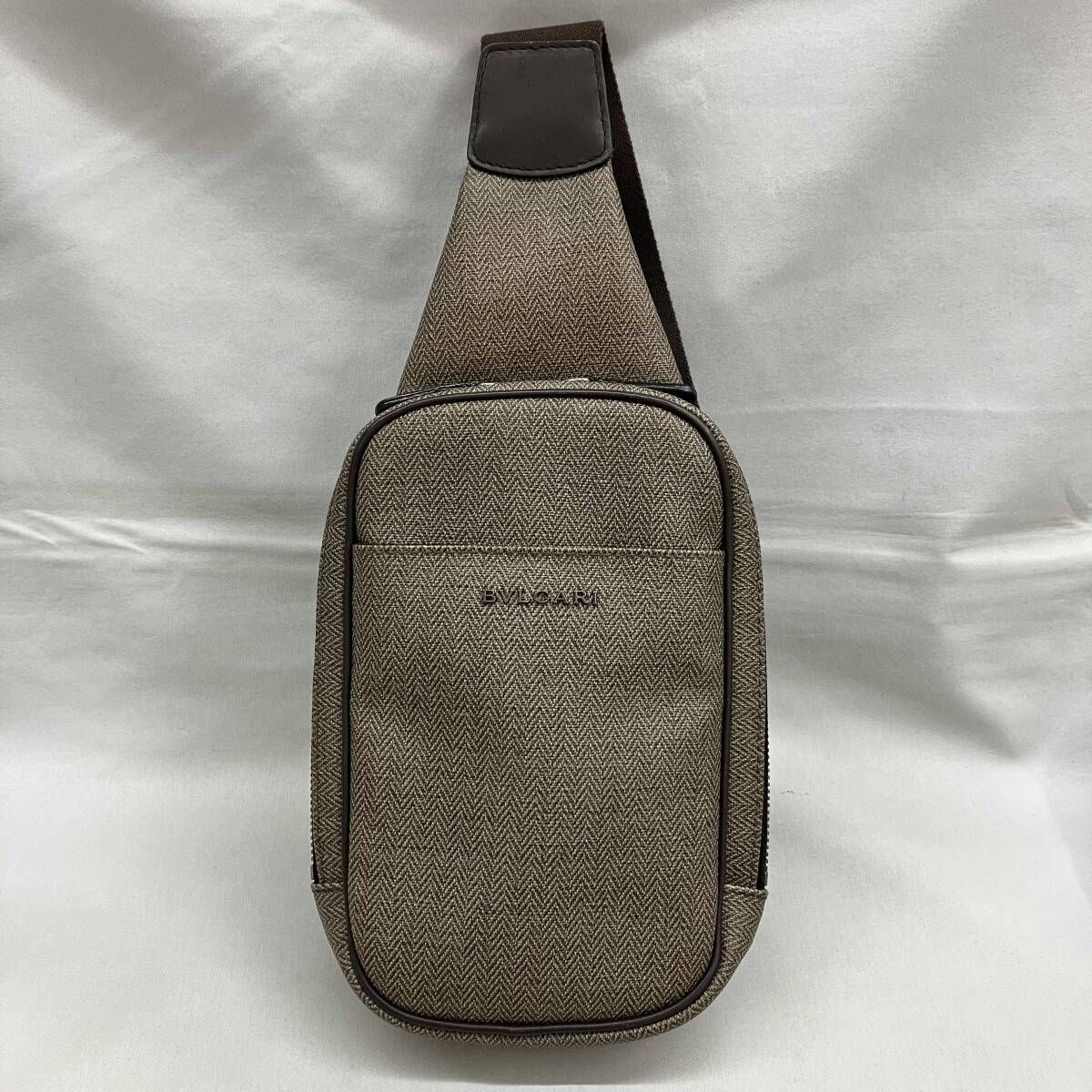 BVLGARI ブルガリ ウィークエンド ボディバッグ