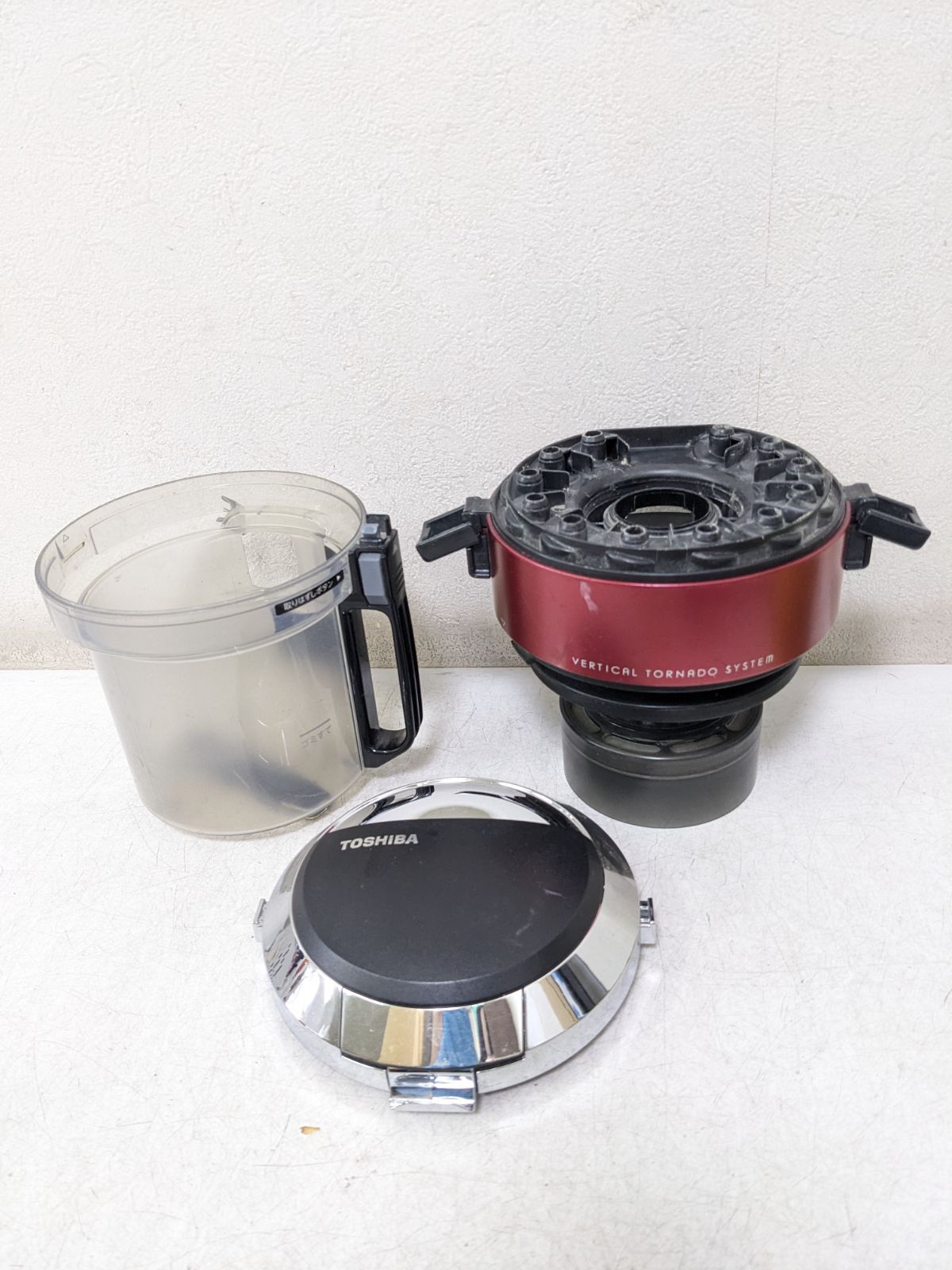 TOSHIBA VC-KSG70-R サイクロン式掃除機 2017年製 - メルカリ