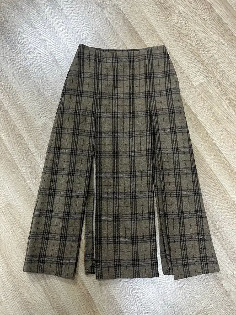 オーラリー チェックパータン スカート