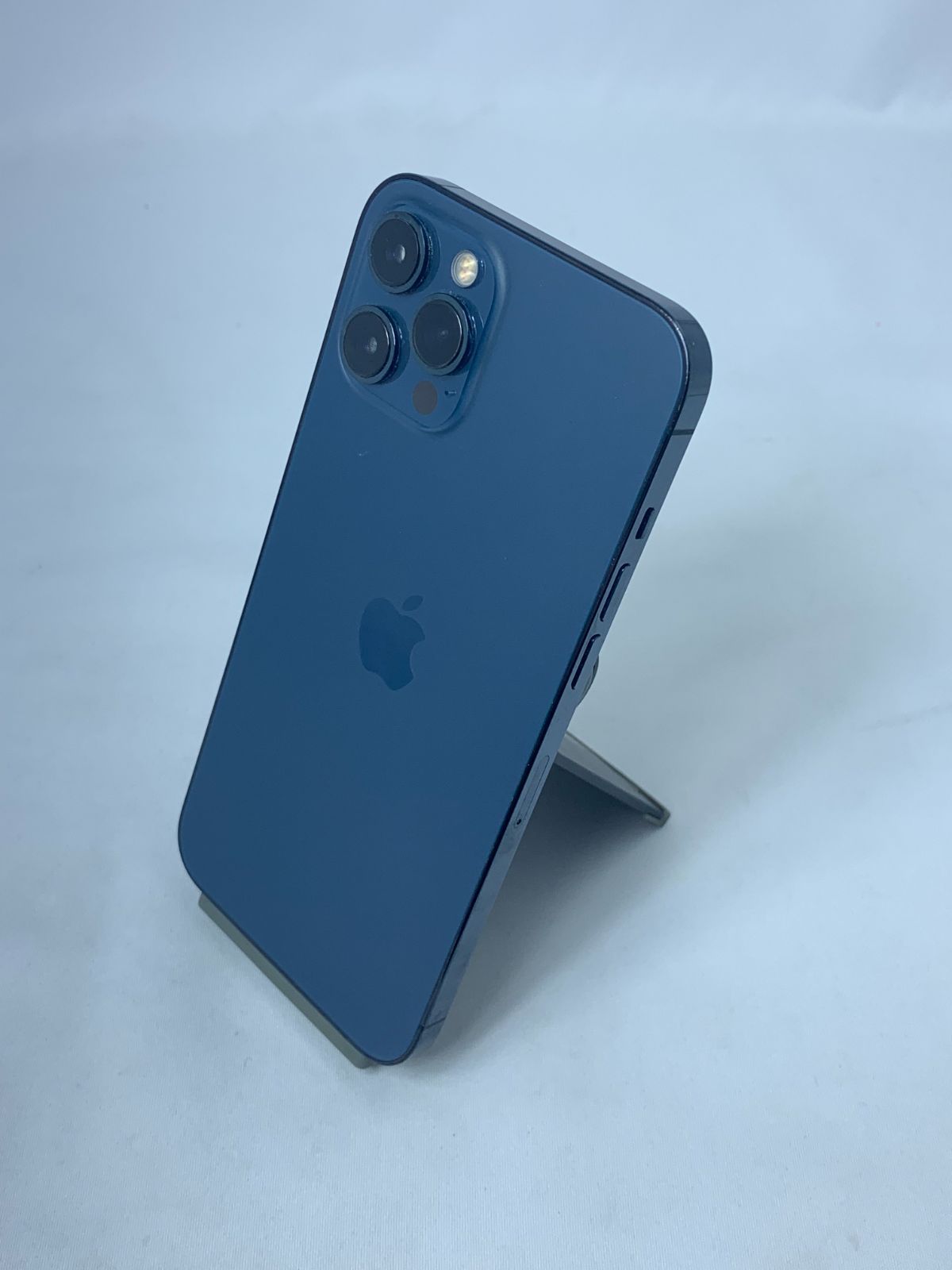 フレームキズ有 画面キズ有 iPhone 12 ProMax 256 GB ブルー simロック解除済