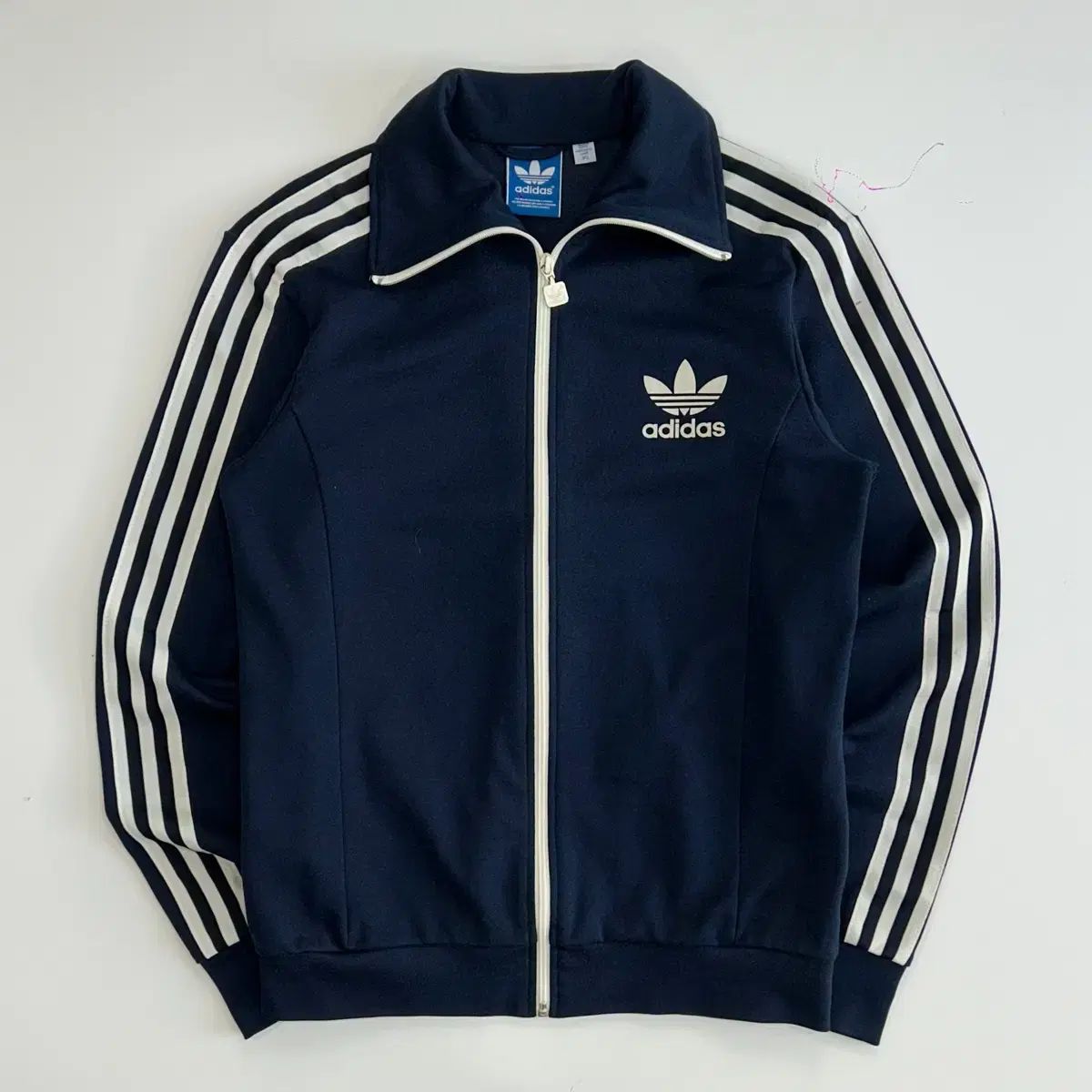 adidas アディダス