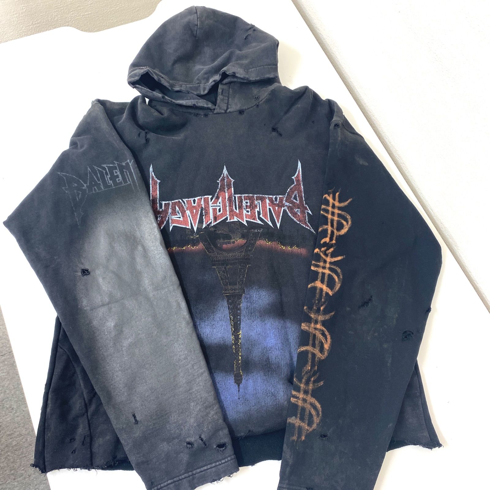 BALENCIAGA バレンシアガ パリムーンアップサイドダウンパーカー 