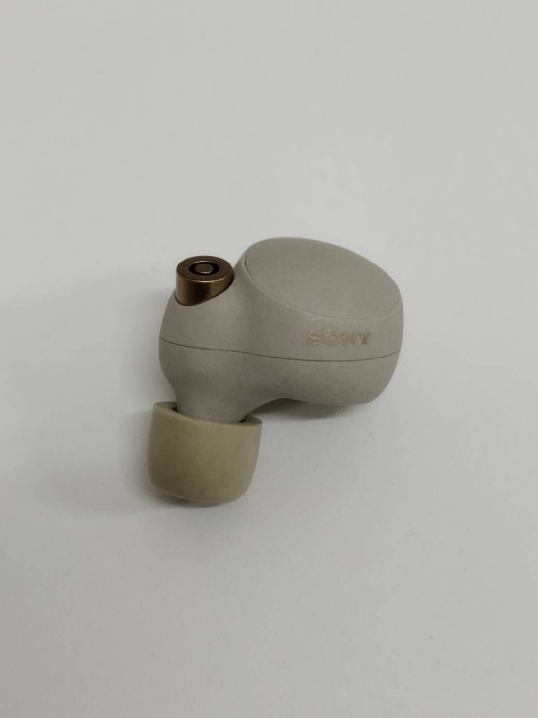 SONY WF-1000XM4/ワイヤレスイヤホン/プラチナシルバー/YY2948/右耳