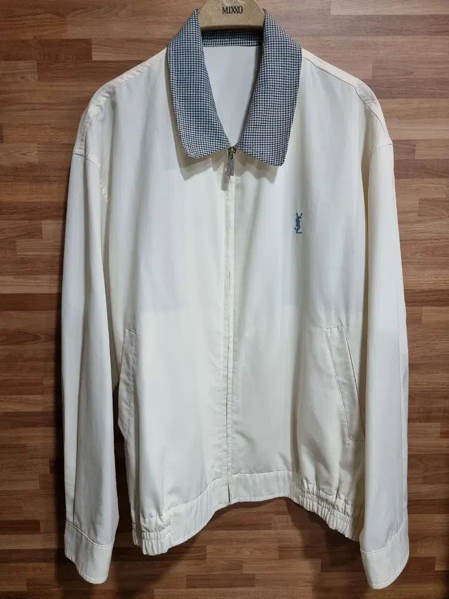 イヴ サンローラン プール オム ブルゾン 100