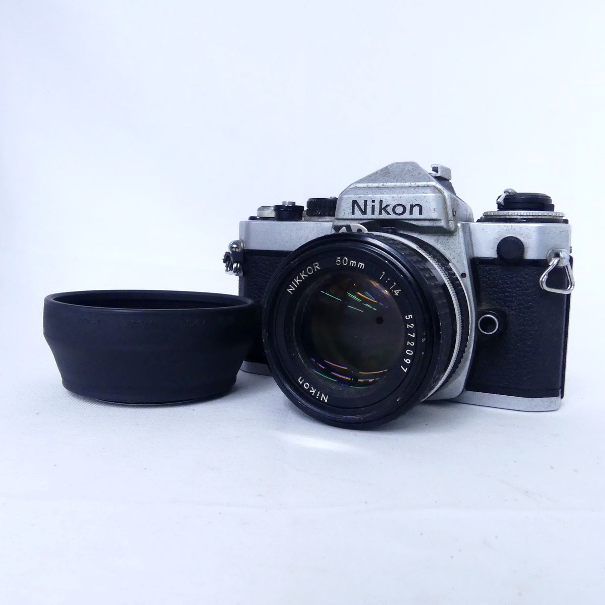 Nikon ニコン FE + NIKKOR 50mm 1:1.4 f1.4 フィルムカメラ 一眼レフ