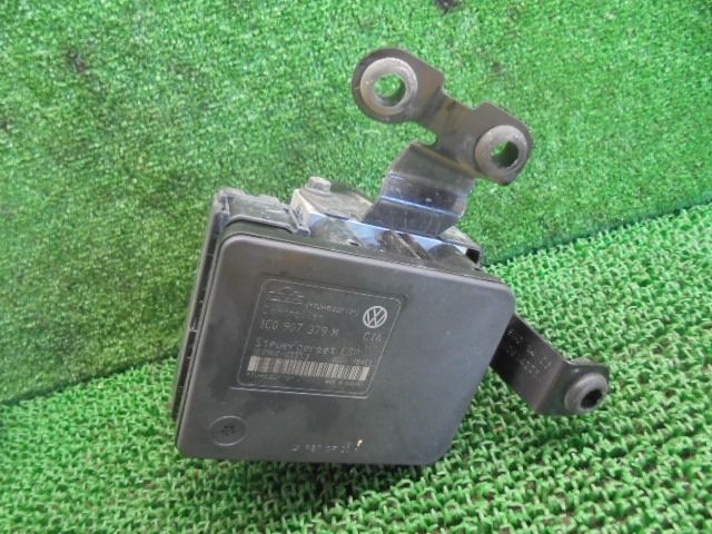 8FB4569 JC7 フォルクスワーゲン ニュービートル GH-9CAZJ 後期型 2007