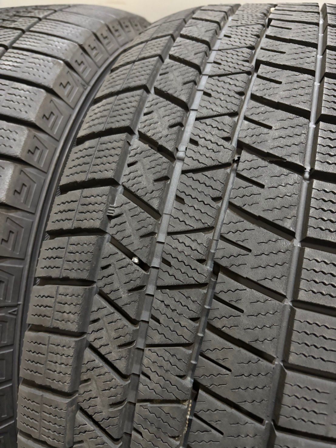  225|60 R 16 DUNLOP|WINTER MAXX 03 23年製 スタッドレス 4本 ダンロップ ウィンターマックス セルシオ A 6 南2-L 222 16インチ スタッドレス