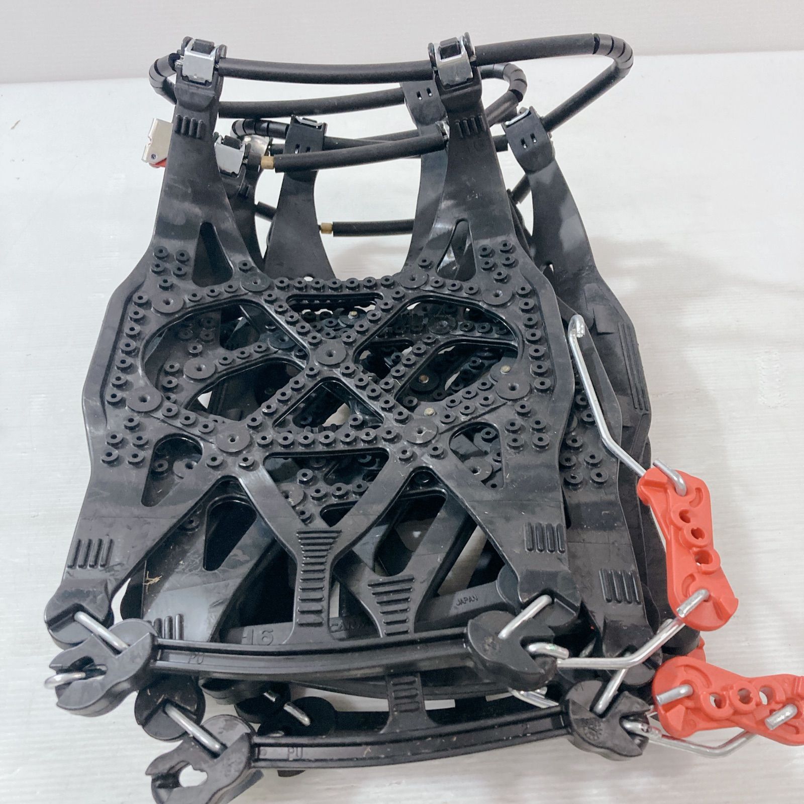 カーメイト バイアスロンクイックイージー 非金属製タイヤチェーン QE 16 ゴムチェーン 採用 日本製 滑り止め