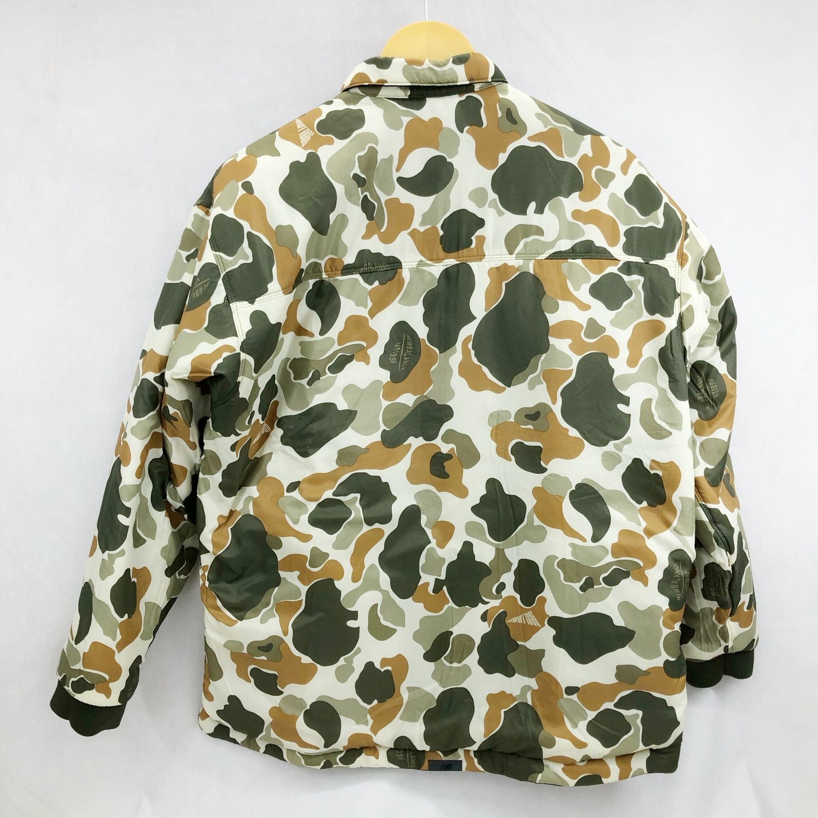 未使用に近い タグ付き 極美品 NEW BALANCE ニューバランス AMT35111 