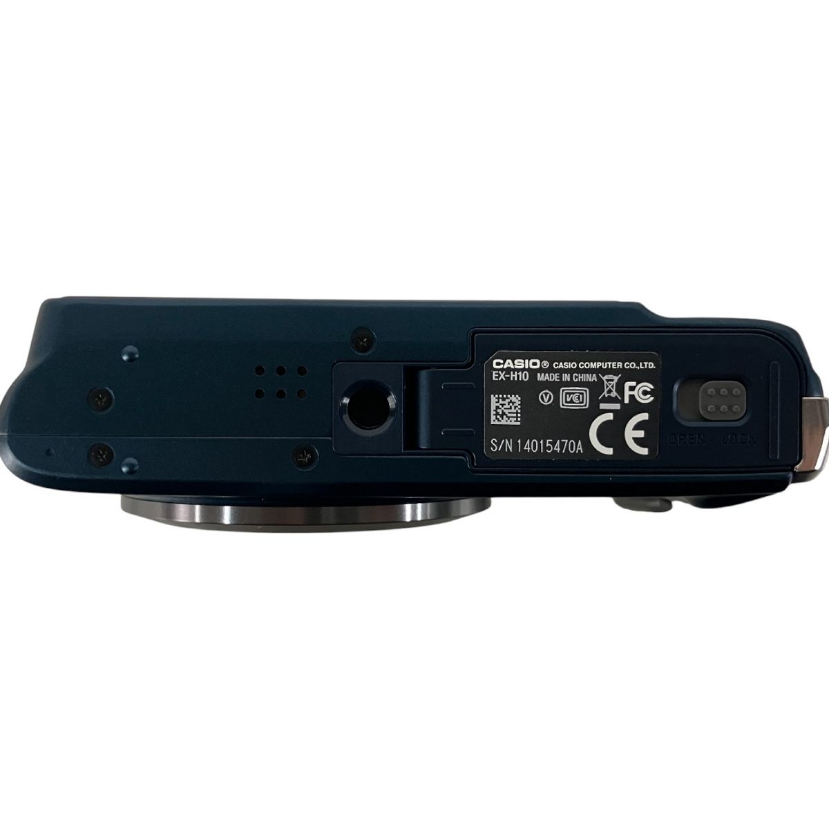 デジカメ シルバー