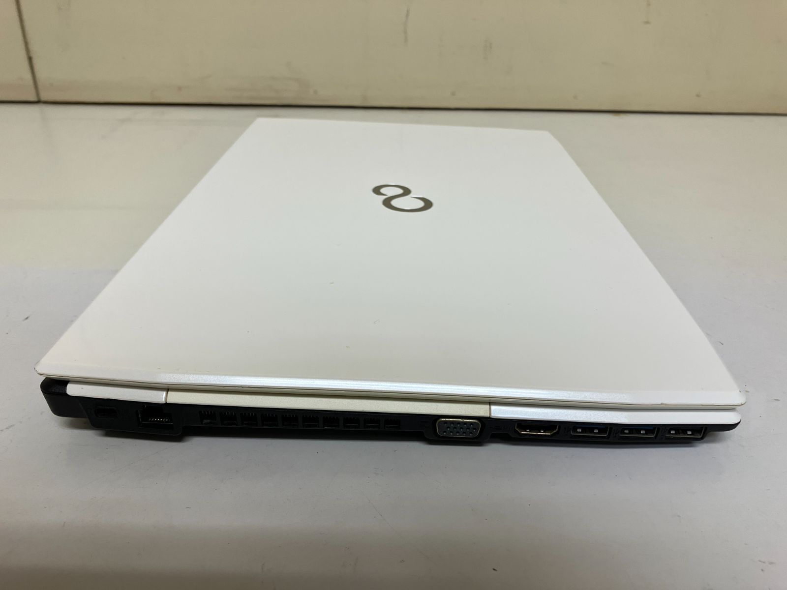 富士通 ホワイト ノートPC LIFEBOOK AH40 富士通 ホワイト ノートPC