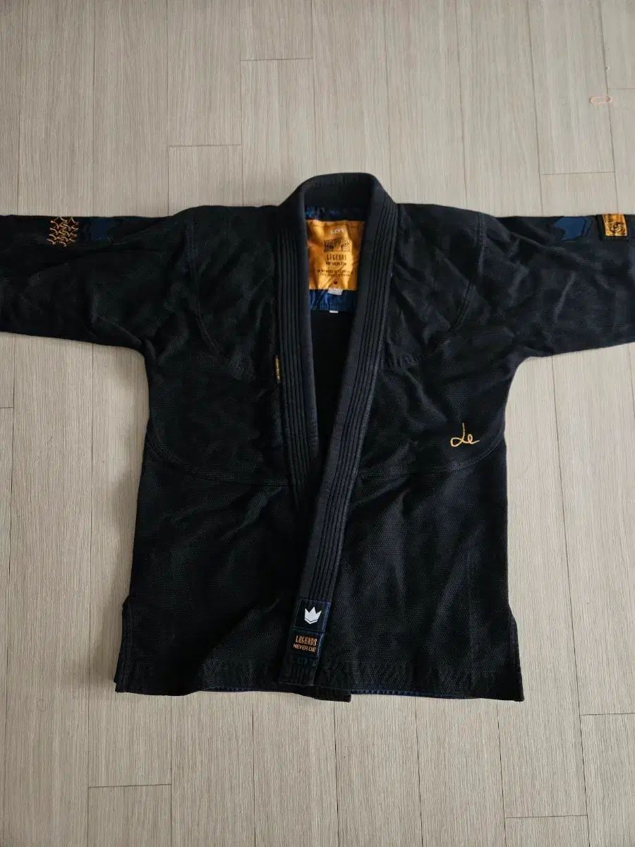 キングズ レジェンド ネバーダイ A 1 L 柔術 Jiu Jitsu 柔道着