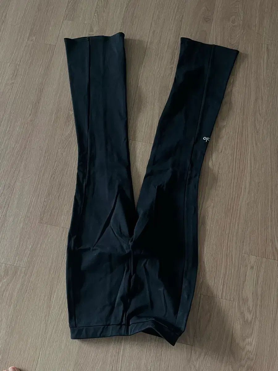 ブラック レギンス