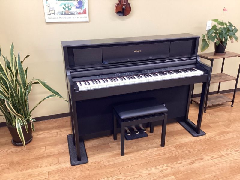 メンテナンス＆クリーニング済み ローランド LX 705 GPKR KURO 黒 木調仕上げ 2025年製 電子ピアノ 88鍵盤 木製鍵盤 Roland LXシリーズ 千葉 東京 神奈川 埼玉 愛知 電 の配送設置込