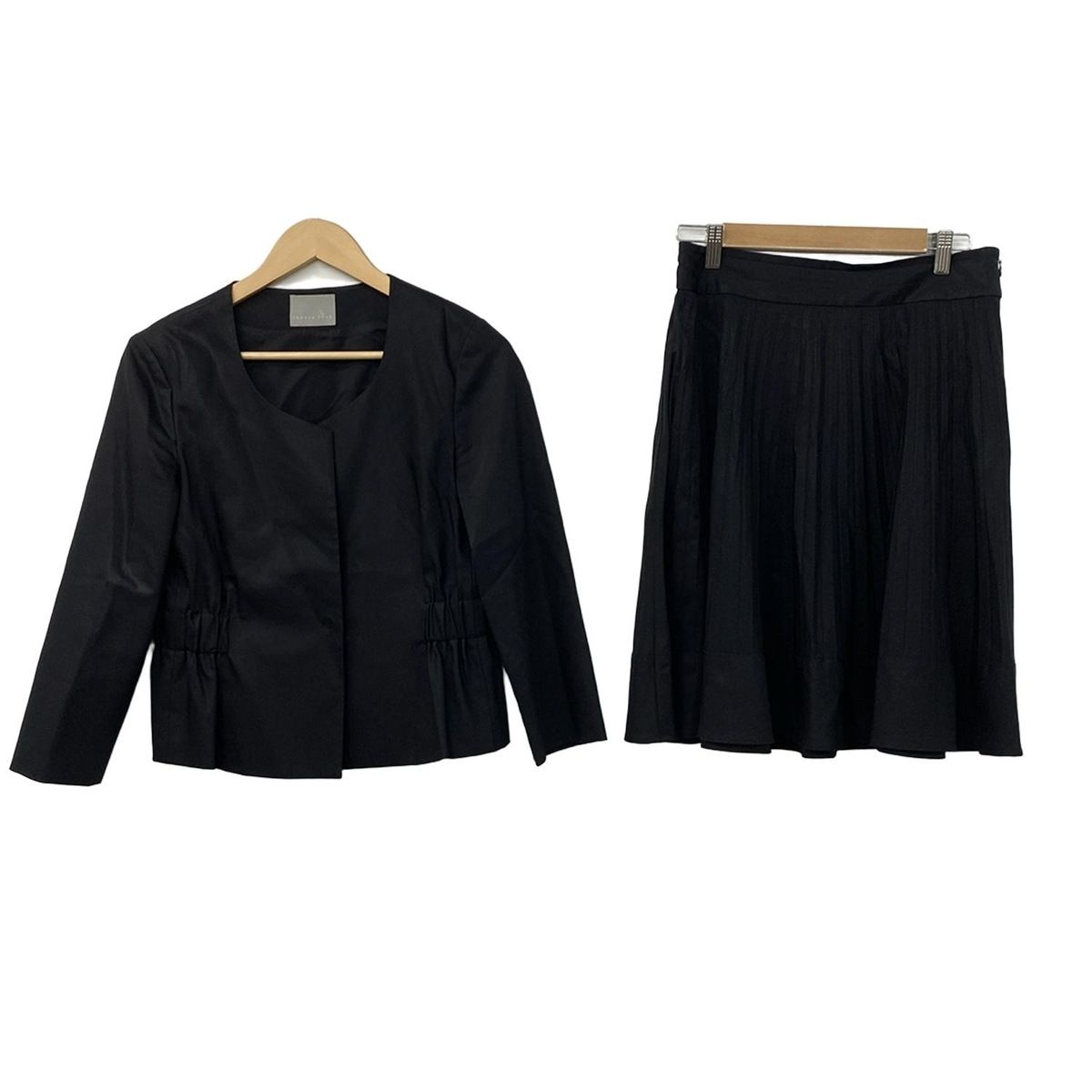 【美品】定価　72,600円　セオリーリュクス セットアップ　スカート　黒 theory luxe(セオリーリュクス) スカートセットアップ レディース - 黒