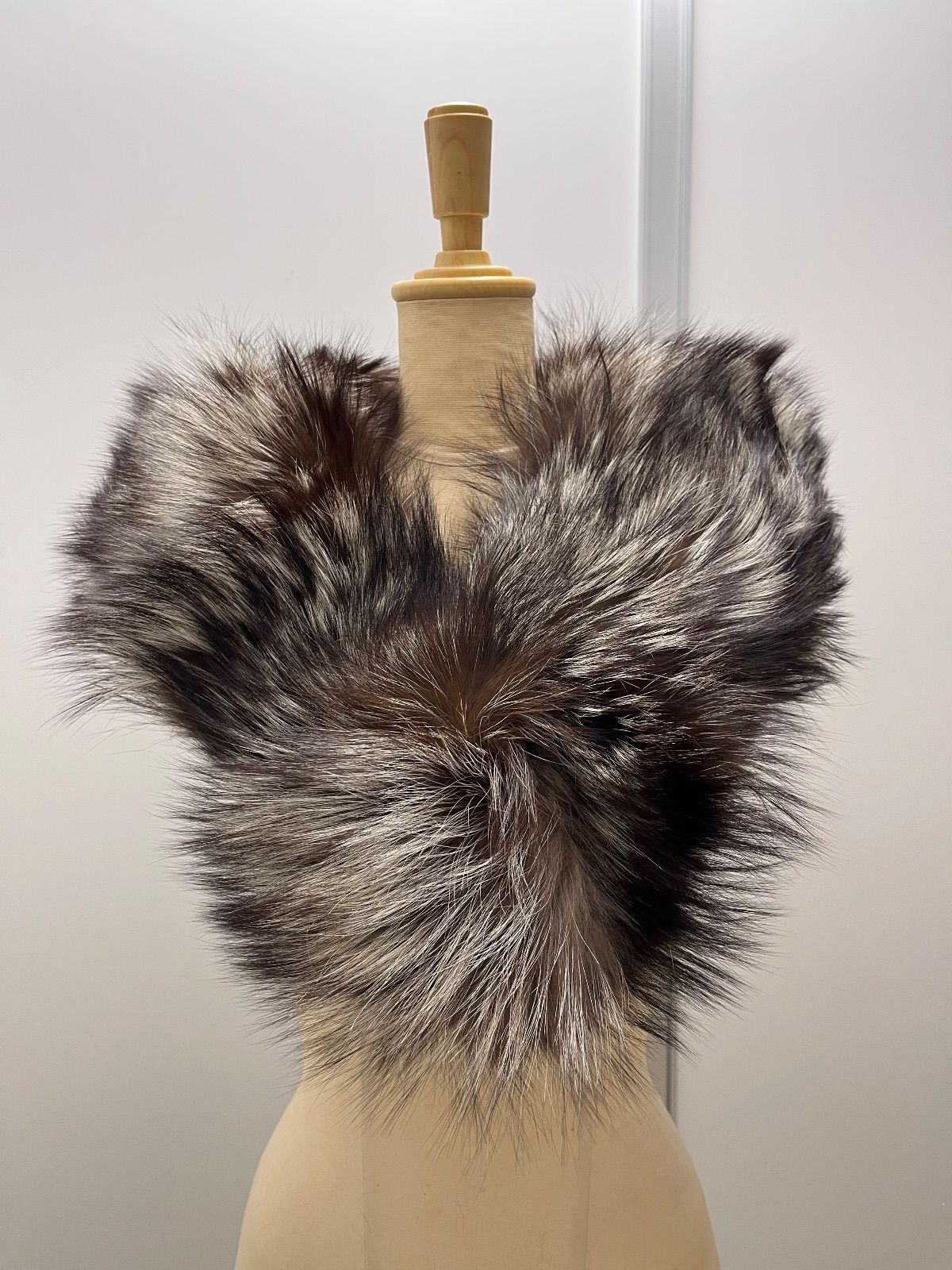 SAGA FOX フォックスファーショール 毛皮 C26010632 - メルカリ