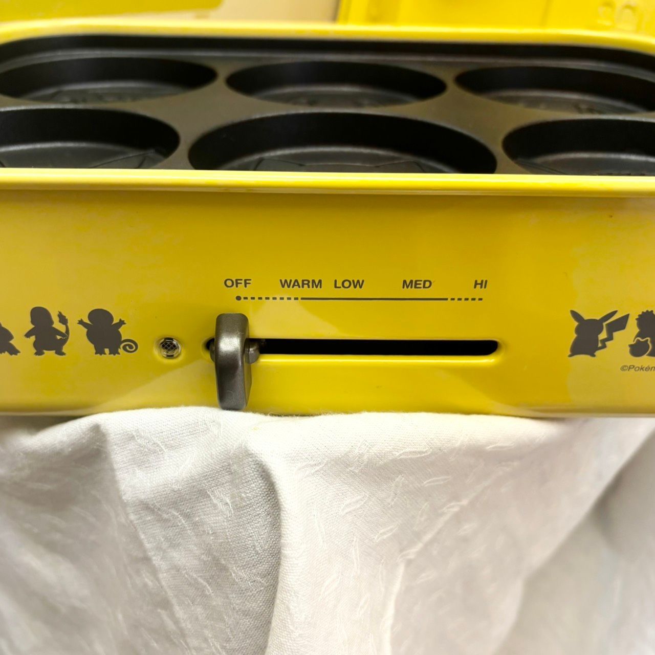 317 BRUNO コンパクトホットプレート ポケモンコラボ イエロー 