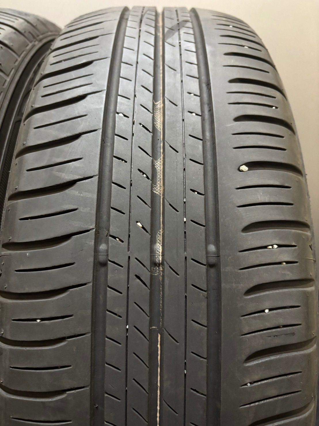 195 60 R 17 DUNLOP ENASAVE EC 300 22年製 夏タイヤ サマータイヤ 4本 ダンロップ ライズ ロッキー 3 L 227