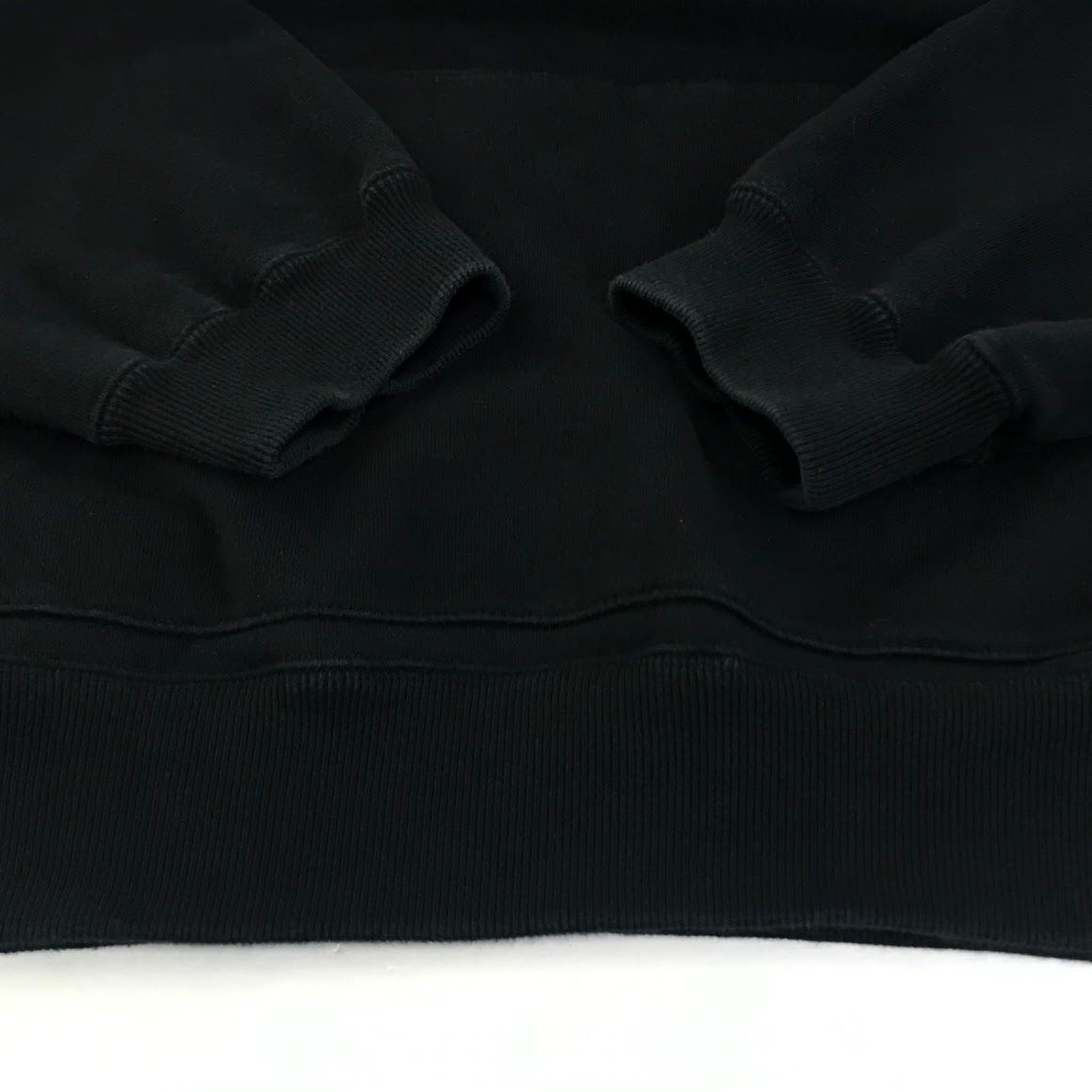 プルオーバーパーカー