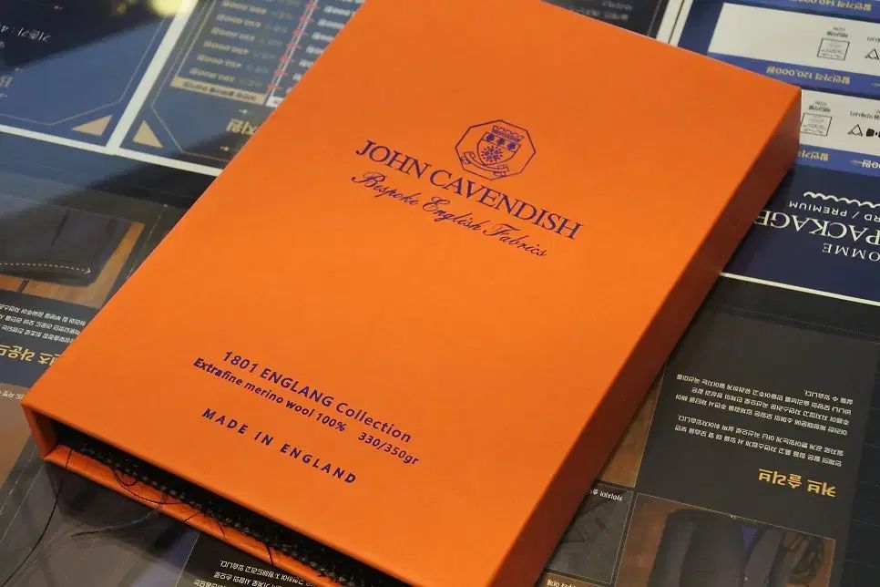 ジョン カベンディッシュ オーダースーツ 生地