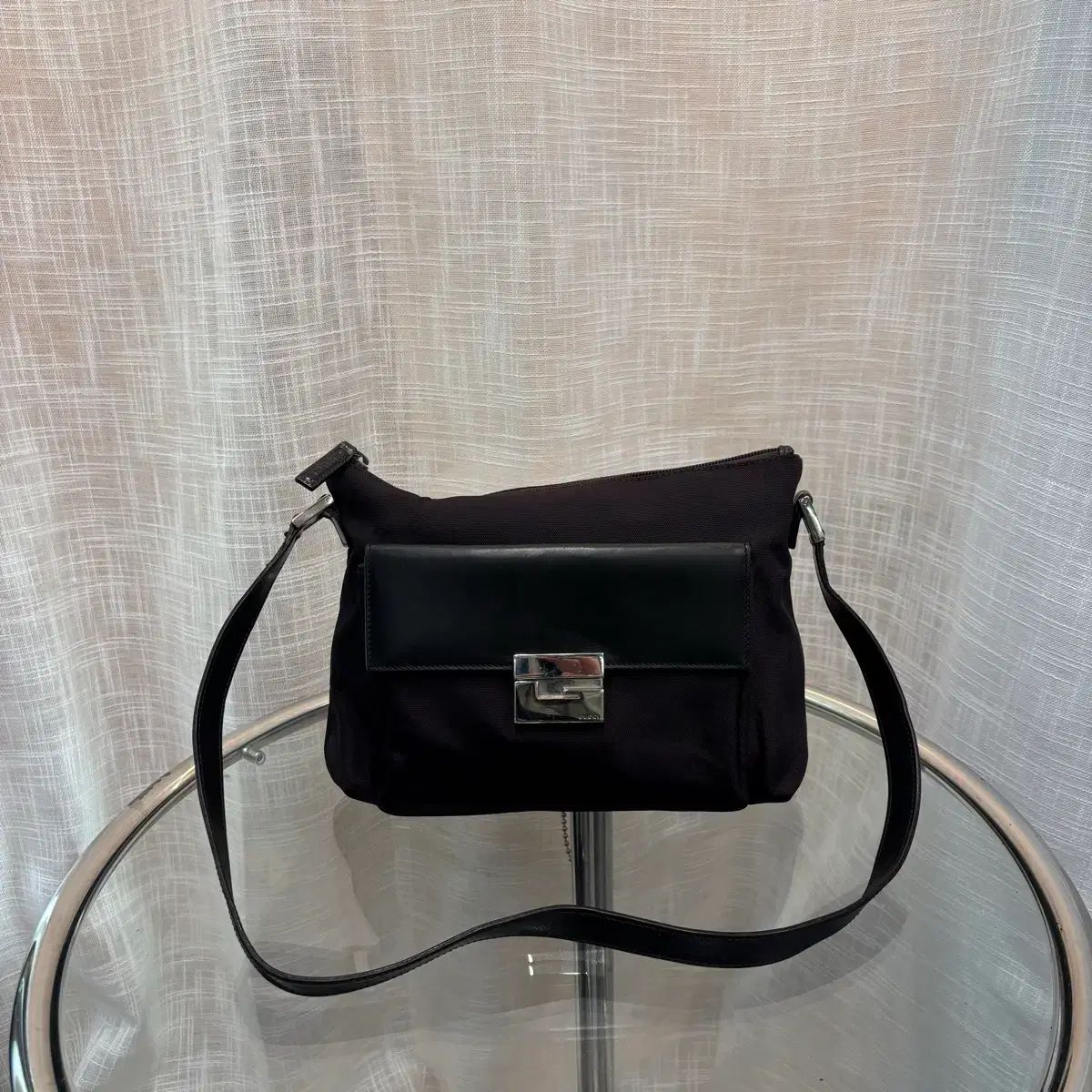 グッチ ファブリック クロスバッグ