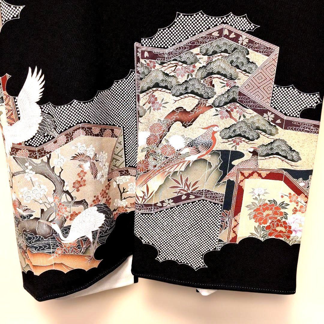 WNG11.c正絹黒留袖【作家物】屏風花鳥文 舞鶴と山の模様比翼仕立て