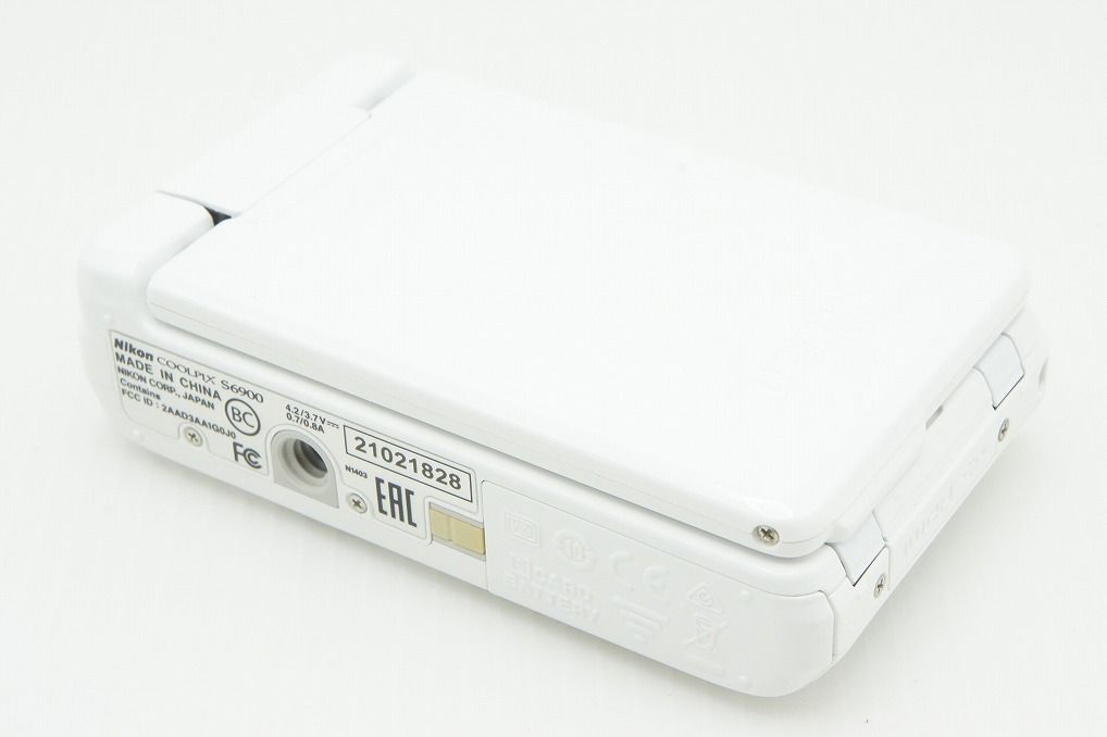  Nikon ニコン COOLPIX S 6900 コンパクトデジタルカメラ ホワイト 251224 h コンパクトデジタルカメラ デジタルカメラ