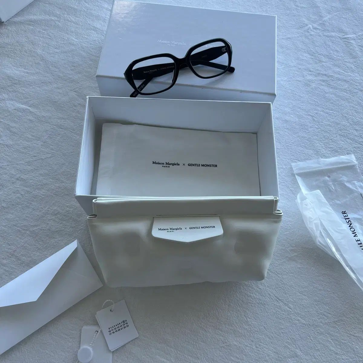  メゾンマルジェラ x GENTLE MONSTER ジェントルモンスター MM 212 ブラック メガネ サングラス 小物