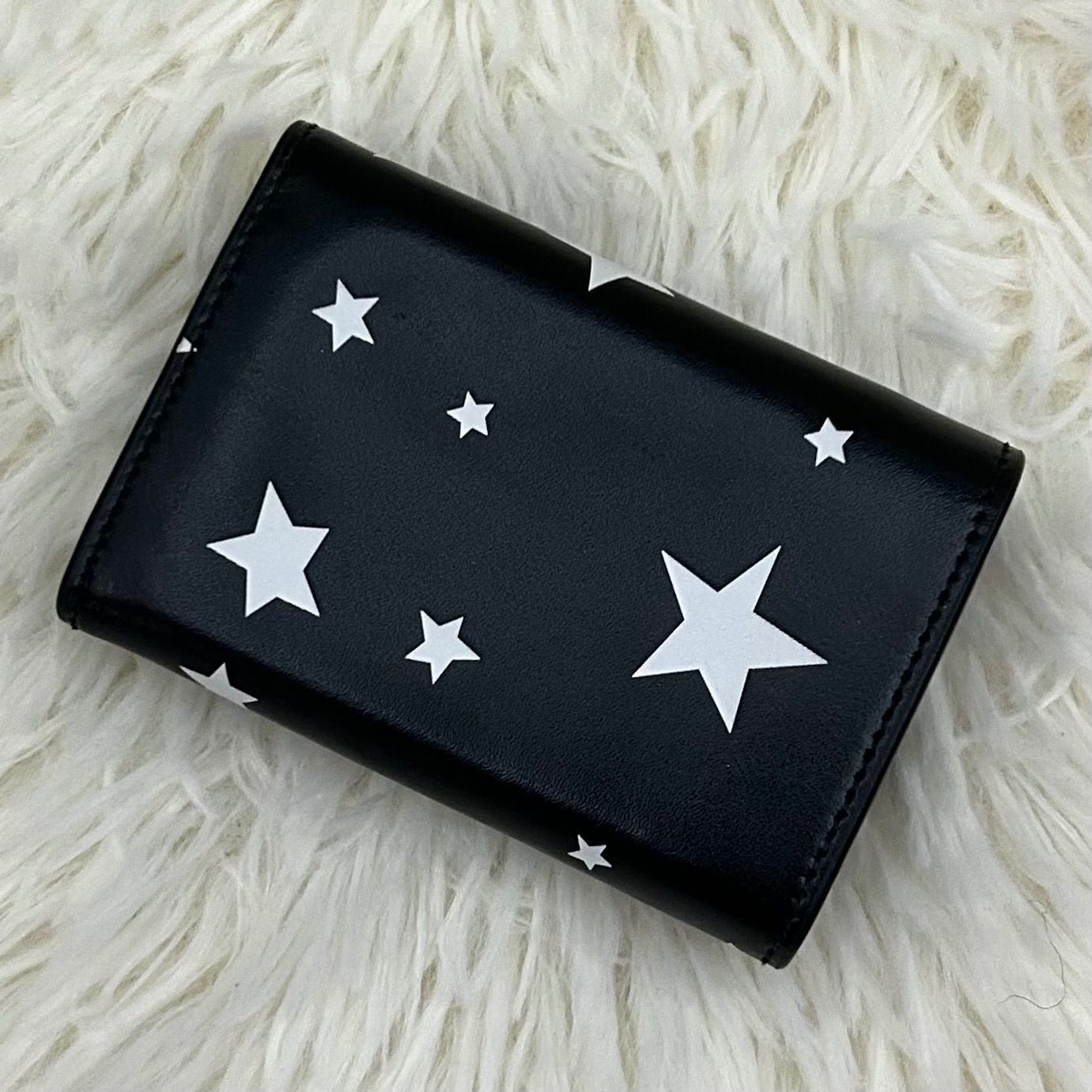 ブラック ホワイト