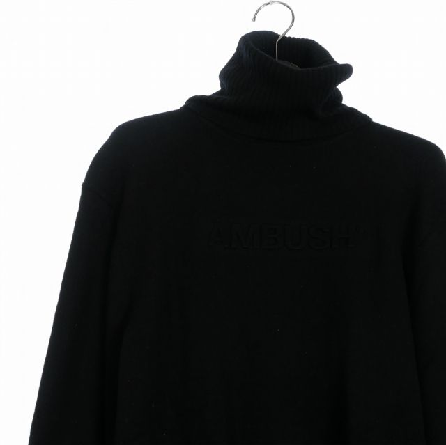 タートルネック エンボスロゴニット