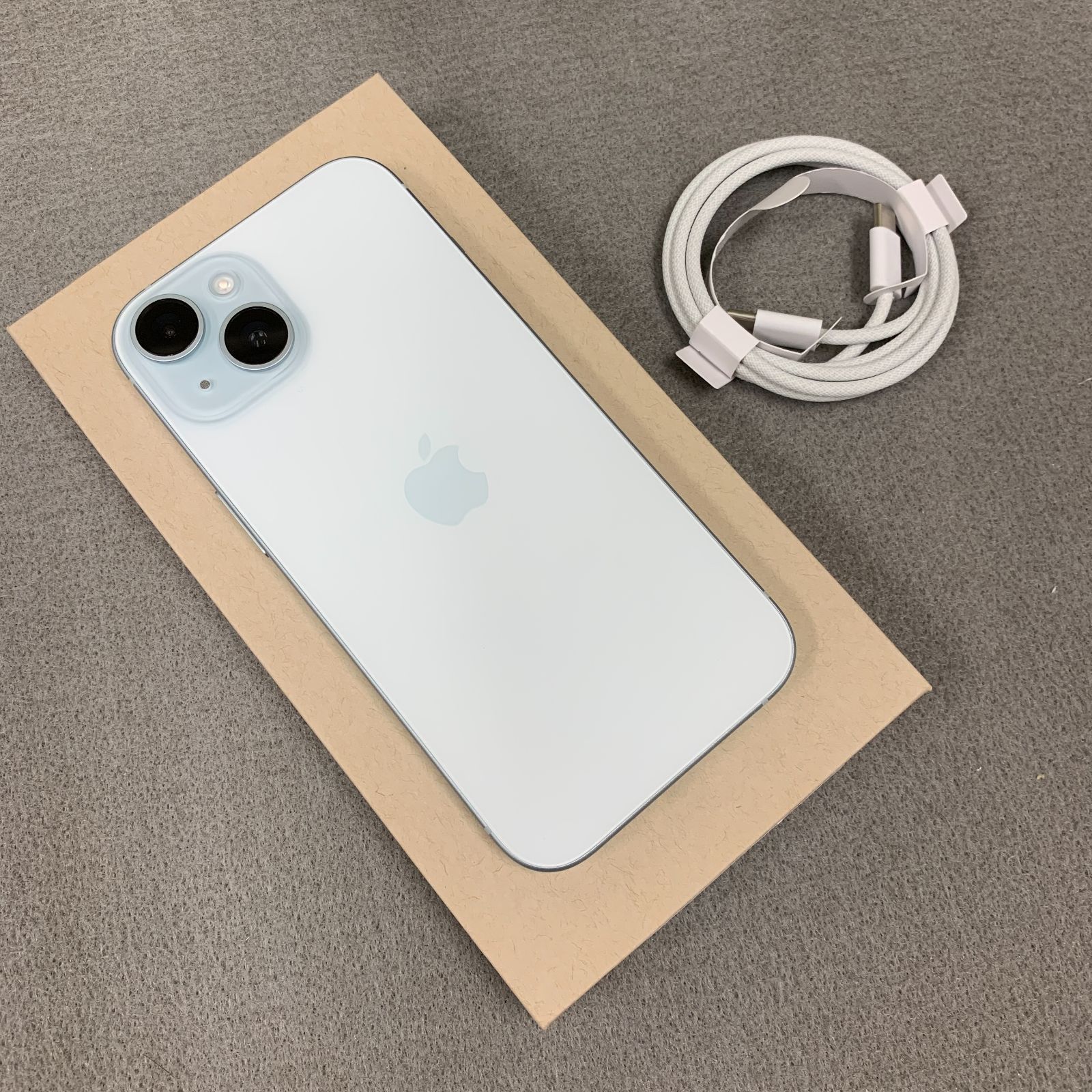 iPhone15 128GB SIMフリー 国内版 バッテリー100% iPhone15 128GB SIMフリー 国内版 バッテリー100%