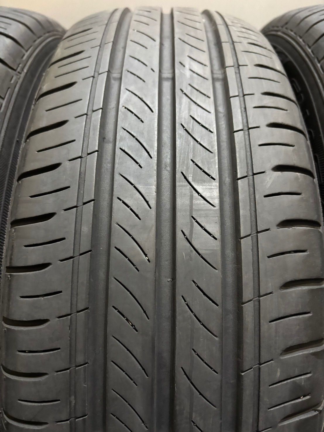  185 65 R 15 DUNLOP ENASAVE EC 300 22年製 夏タイヤ サマータイヤ 4本 ダンロップ エナセーブ アクア フリード シエンタ 4 L 232 15インチ サマータイヤ ノーマルタイヤ